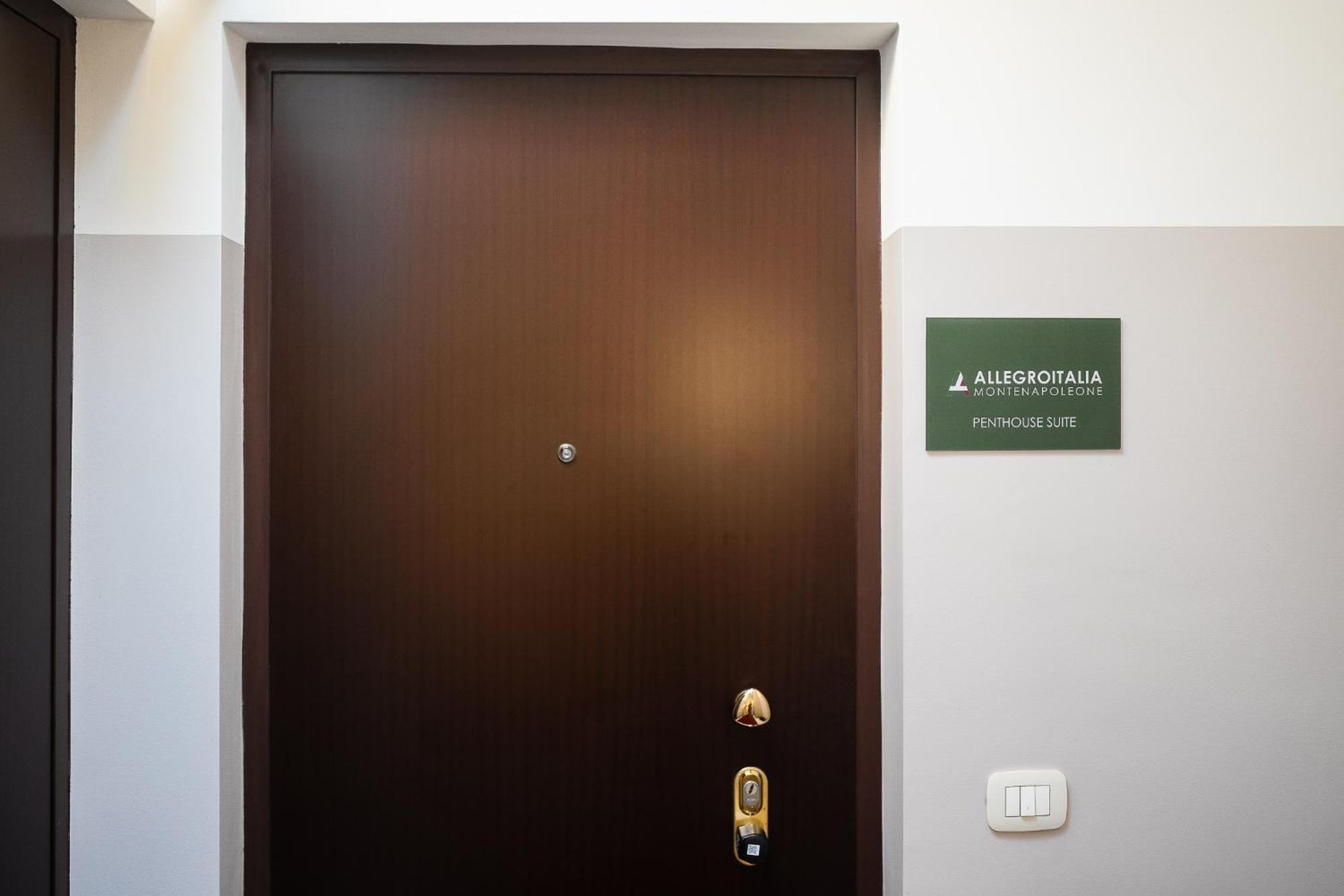 Allegroitalia Penthouse Montenapoleone Mailand Exterior foto