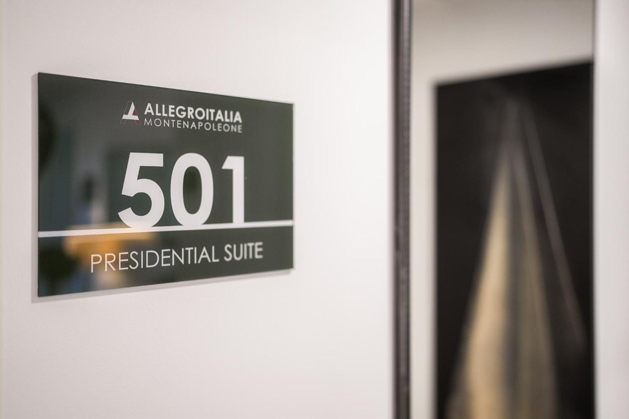 Allegroitalia Penthouse Montenapoleone Mailand Exterior foto