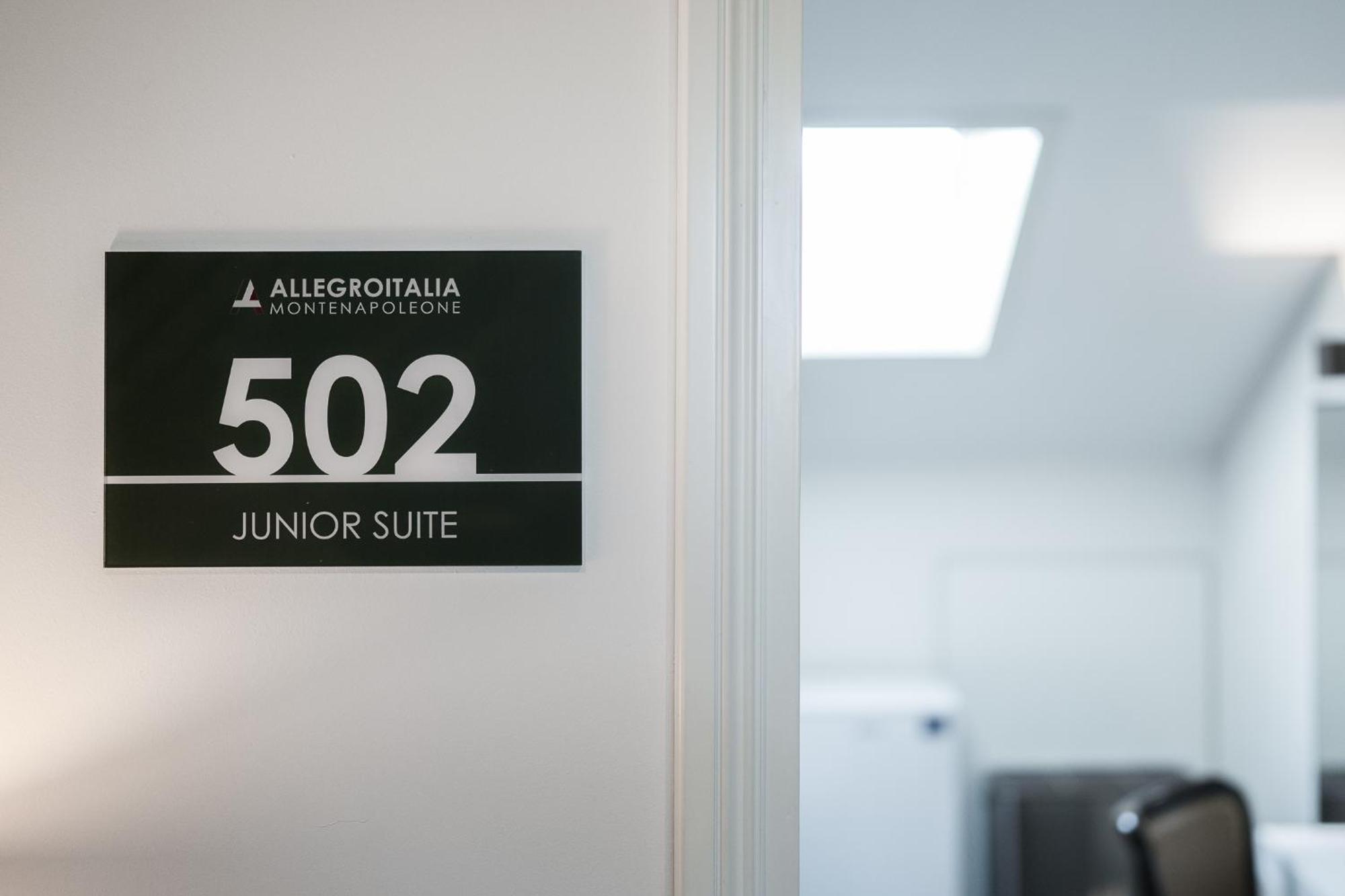 Allegroitalia Penthouse Montenapoleone Mailand Exterior foto