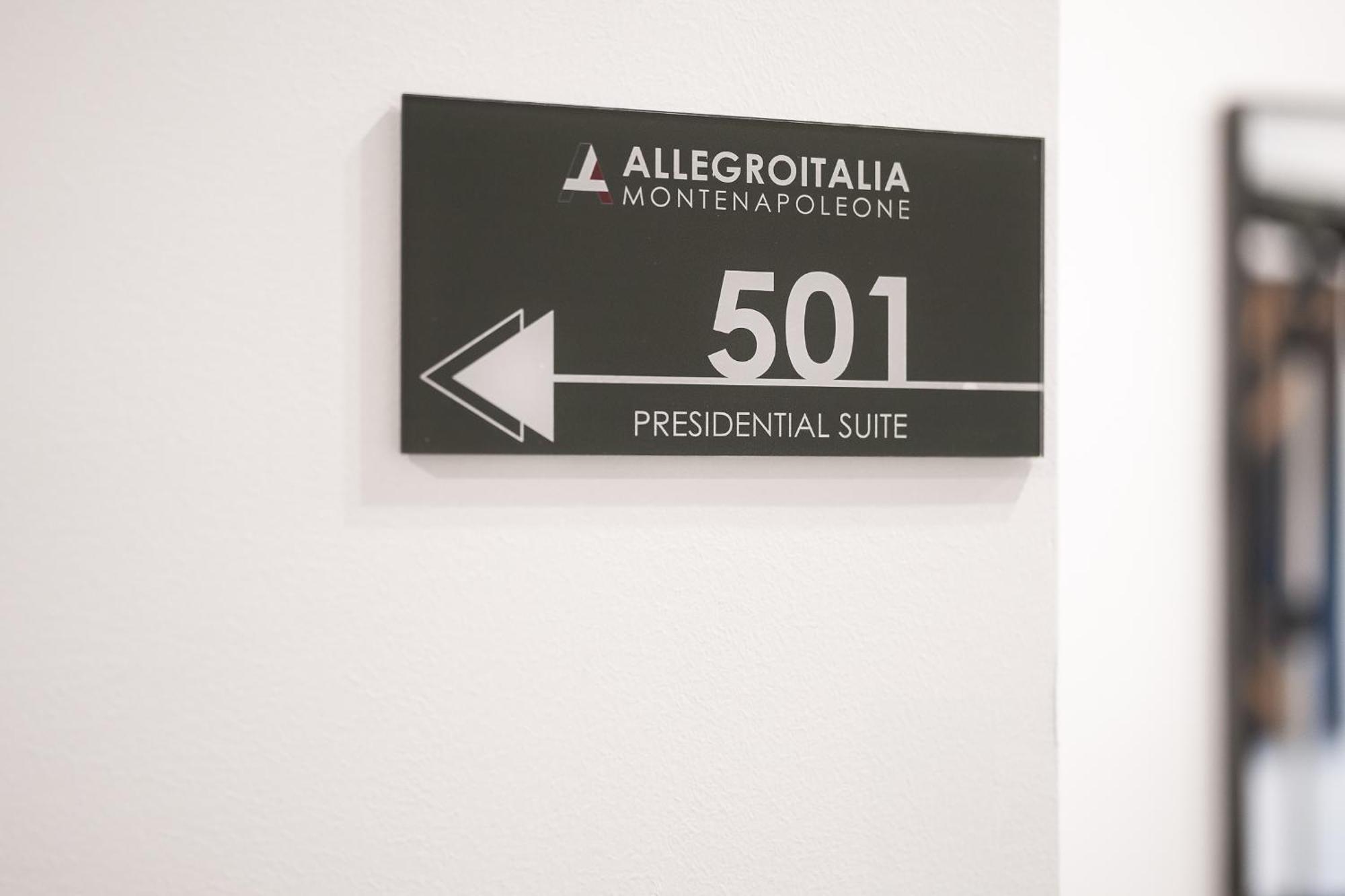 Allegroitalia Penthouse Montenapoleone Mailand Exterior foto